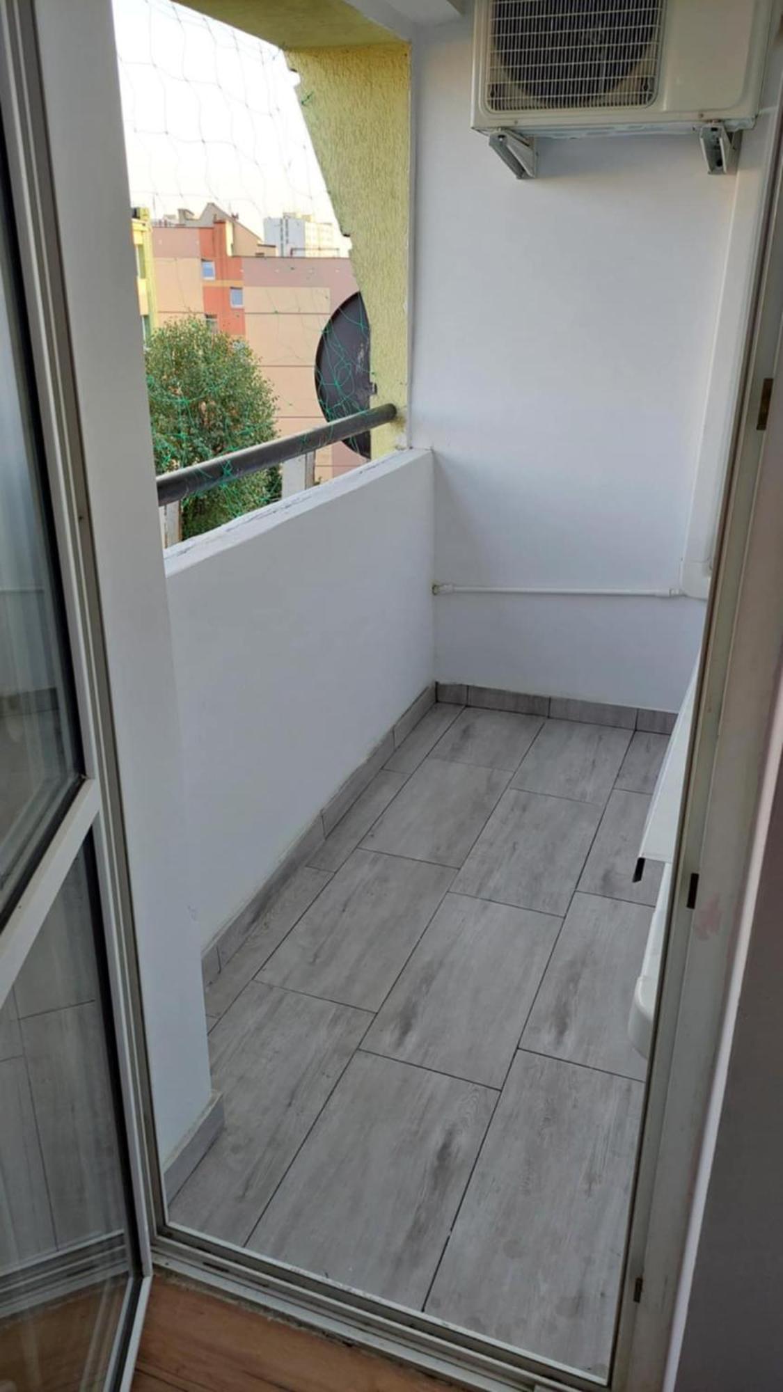 Ekskluzywny Apartament W Centrum Z Klimatyzacja I Balkonem لوبين المظهر الخارجي الصورة